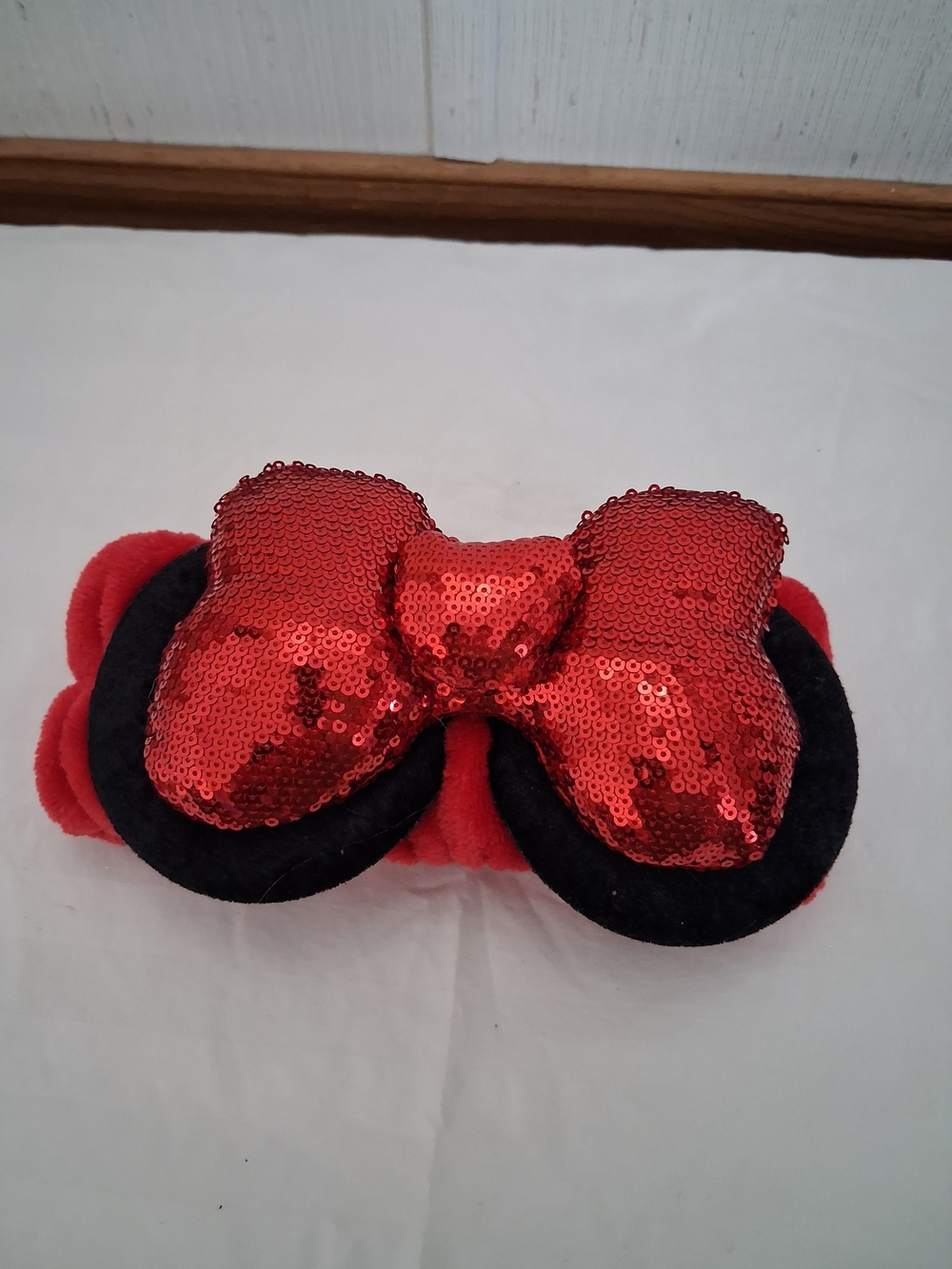 Disney Minnie Sparkle Plush Spa Red Headband Excellent Condition